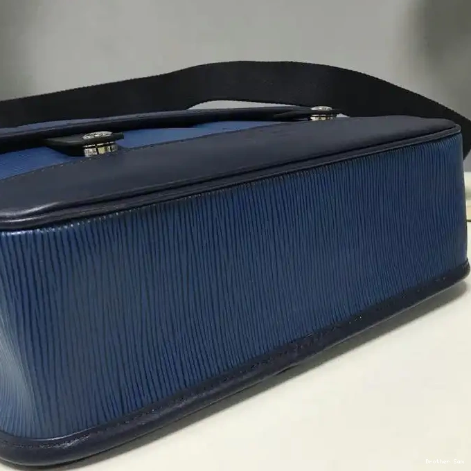 Brother Sam Yupoo 19T1L0238 LV Bags 0324